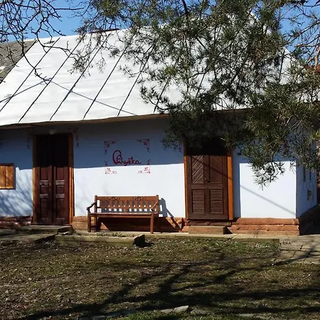 Stylove Zarizeny Domek Ve Stylu 60-80 Let Budkovce